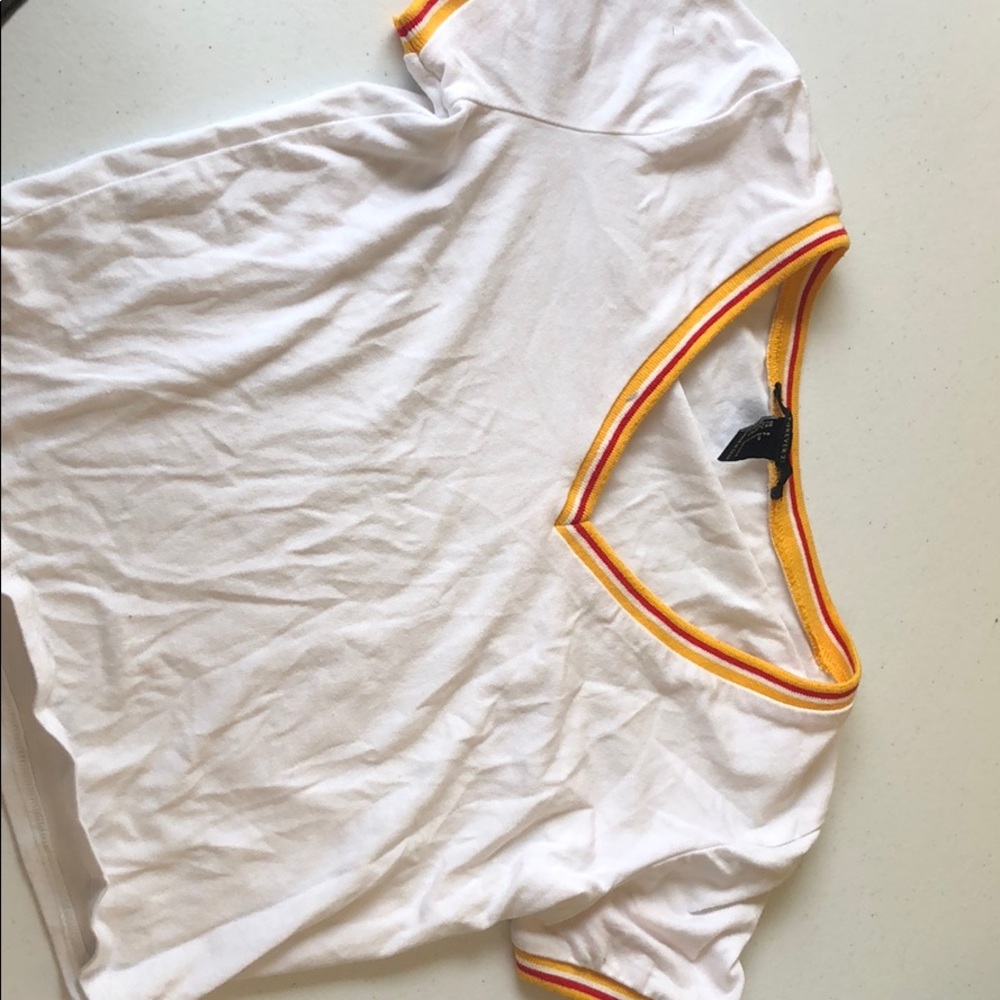 A cropped Tshirt